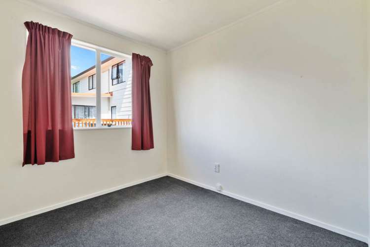 22 Danube Lane Glen Eden_10