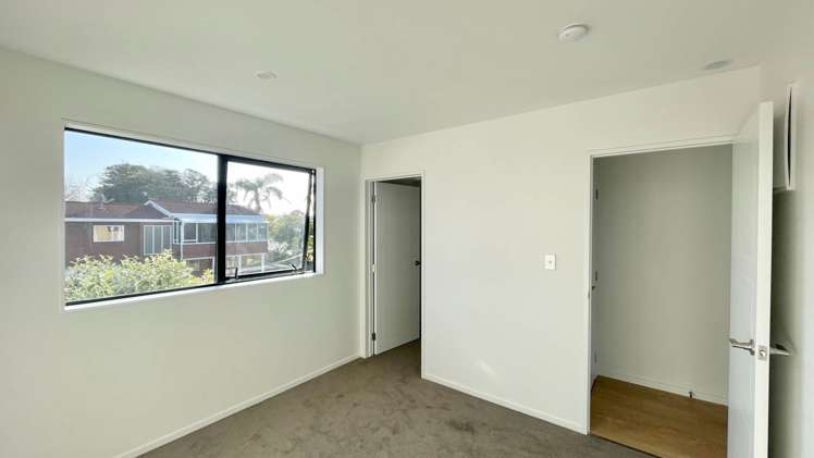 203/318 Wairau Road Glenfield_6
