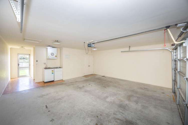 18 Rene Way Huntington_12