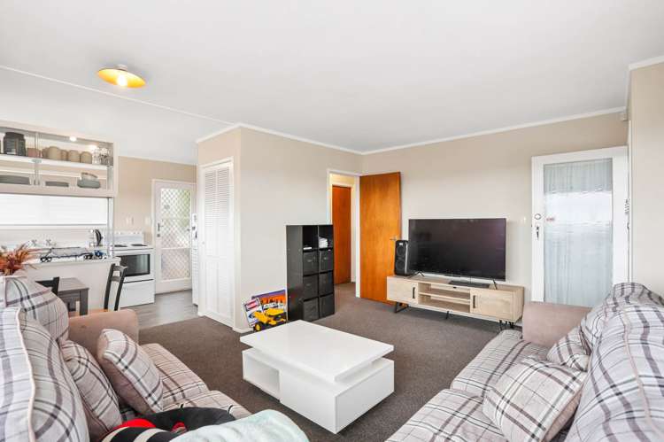 1/1 Forsythe Place Massey_7