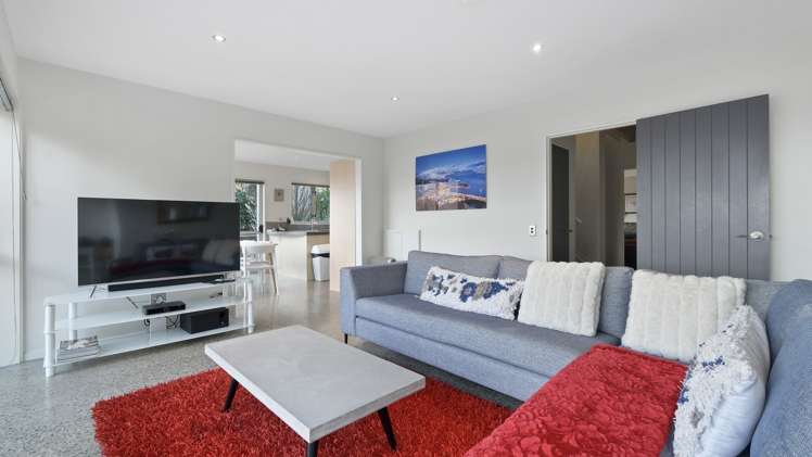 2a Vancouver Drive Queenstown_5