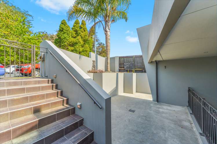 21c Ruakiwi Road Hamilton Lake_13