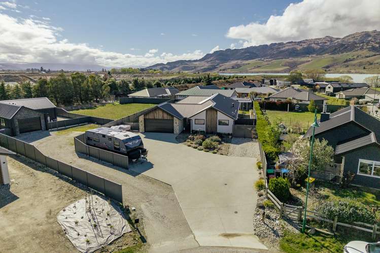16 Pegasus Court, Mount Pisa_2