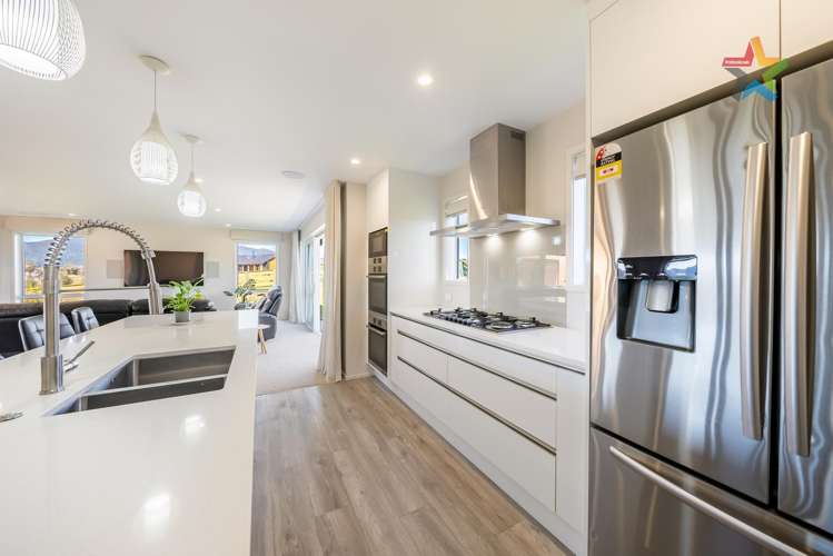 303 Fairview Drive Akatarawa_16