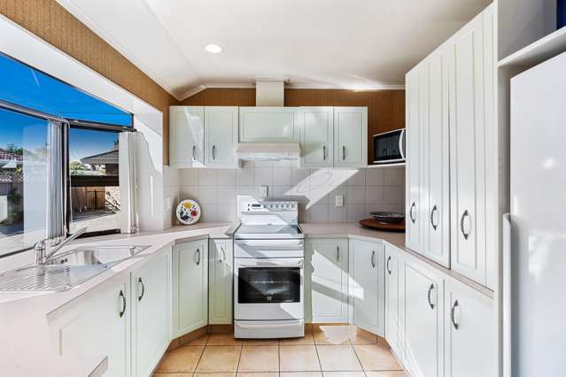 2/611 Roberts Street Hastings_1