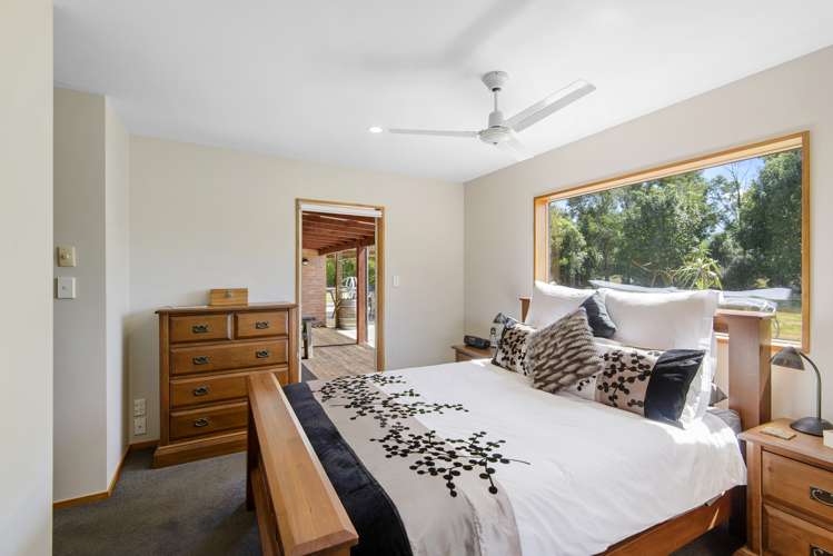 164 Smiths Road Leithfield_10