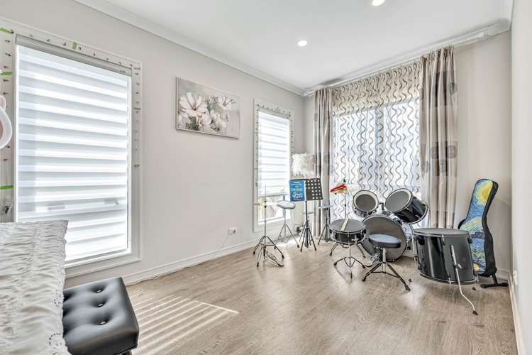 46 Donegal Park Drive Flat Bush_8