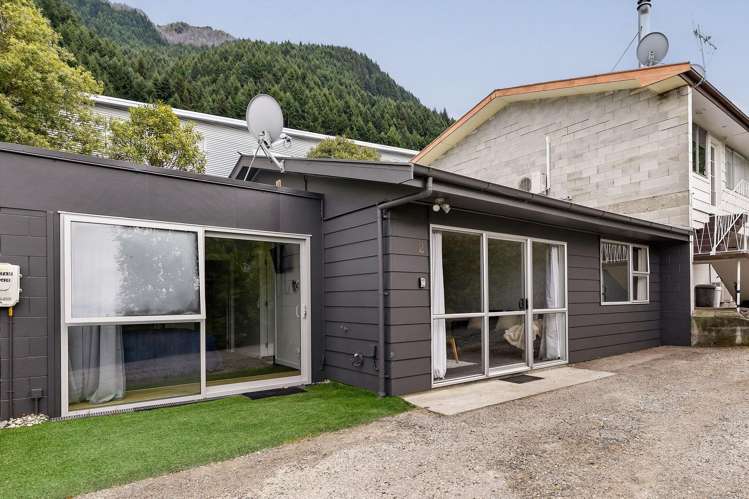 27B Hamilton Road Queenstown_4