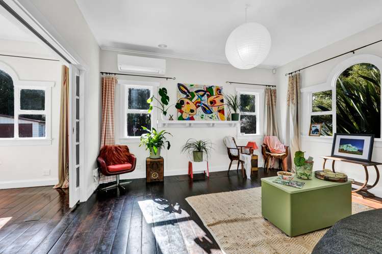 87 South Road Manaia_14