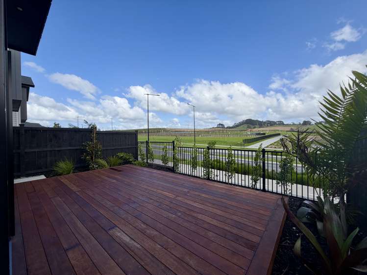 92 Tukutata Crescent Milldale_21