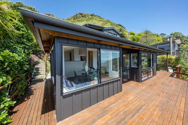 31 Piha Road Piha_3