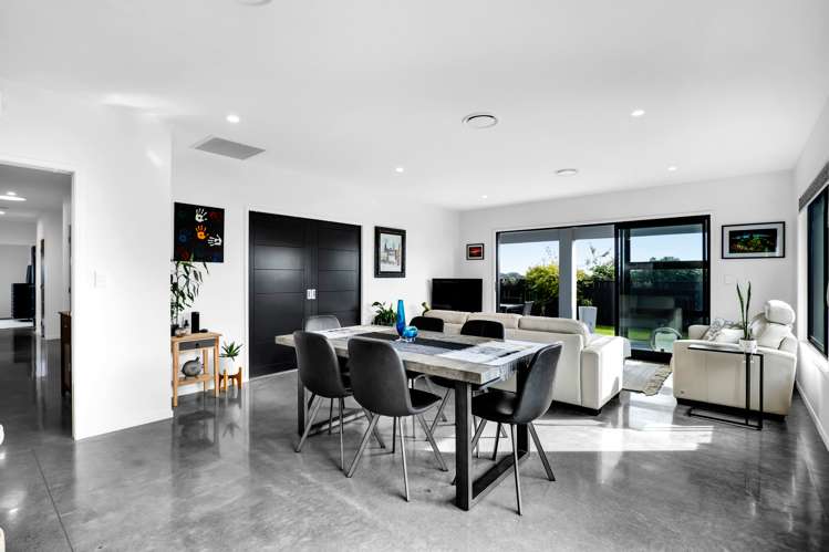 4 Cessna Lane Glen Avon_9