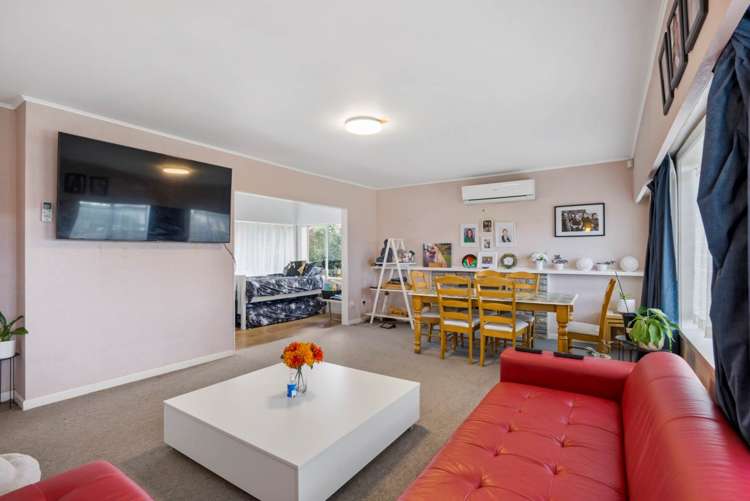 77 Te Atatu Road Te Atatu South_6