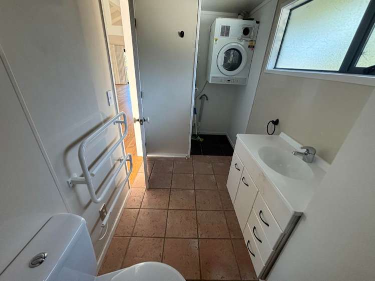 1109 Huia Road Huia_13