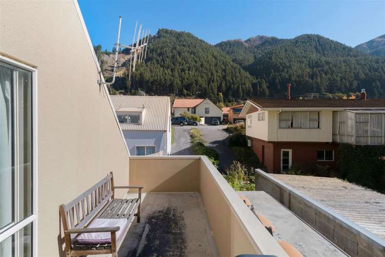 35d Robins Road Queenstown_4