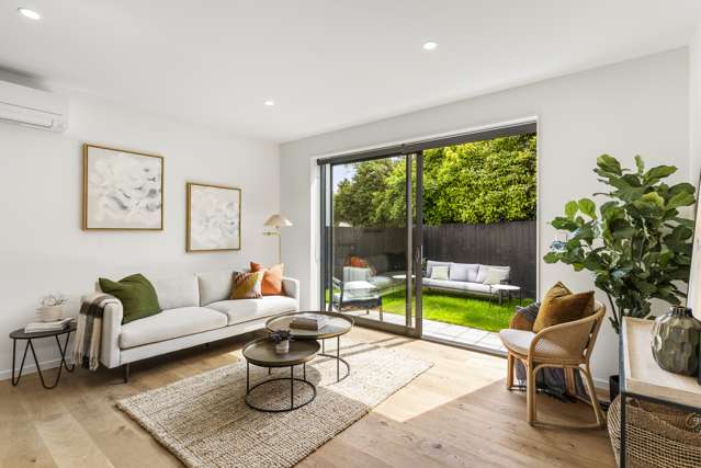 6/82 East Coast Road Milford_4