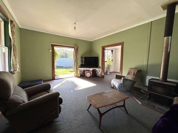 108 Main Road Blackball_9