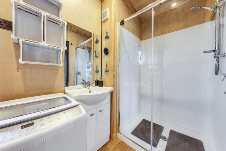 3 McCall Place Opaheke_18