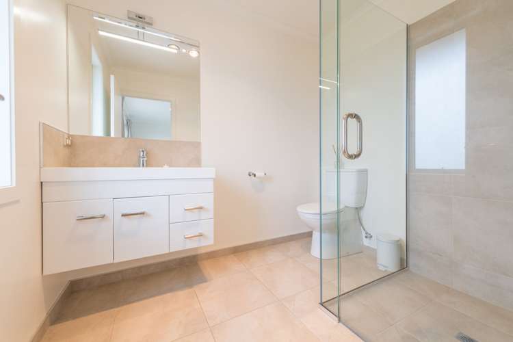 12 Mount Arthur View Redwood Valley_17