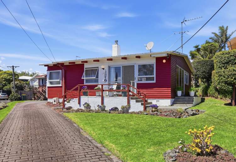 1/104 Beresford Street_0