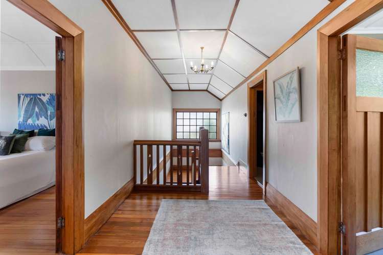 50 Easther Crescent Kew_16