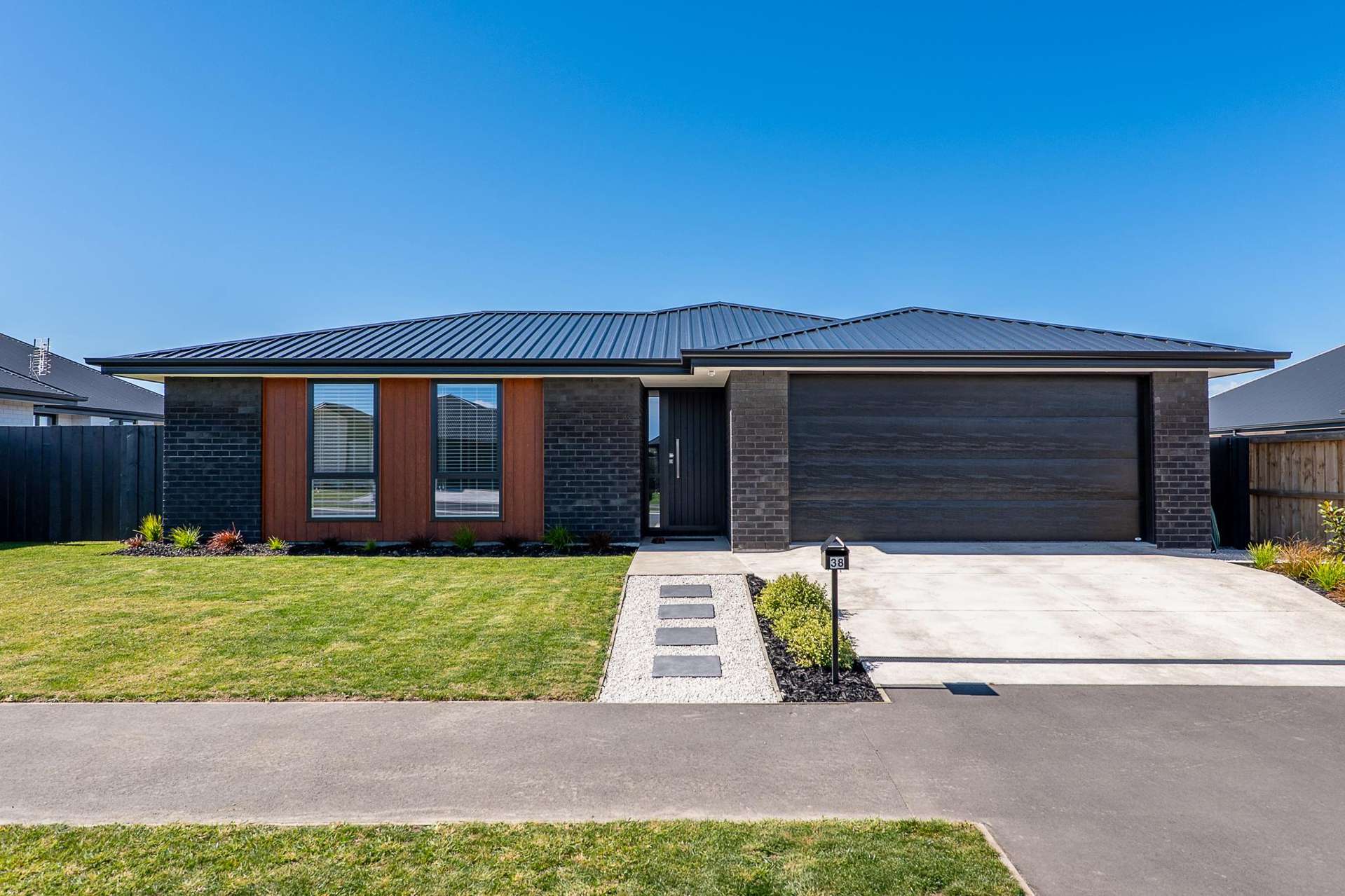 38 Eric Crozier Road Darfield_0