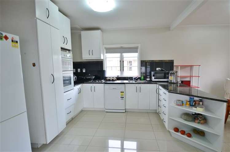 44 Fruitvale Road New Lynn_5