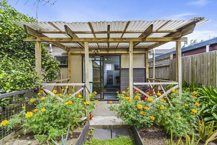 11 Riverview Road Panmure_15