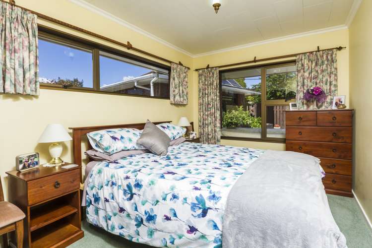 14 Starveall Street Brightwater_9