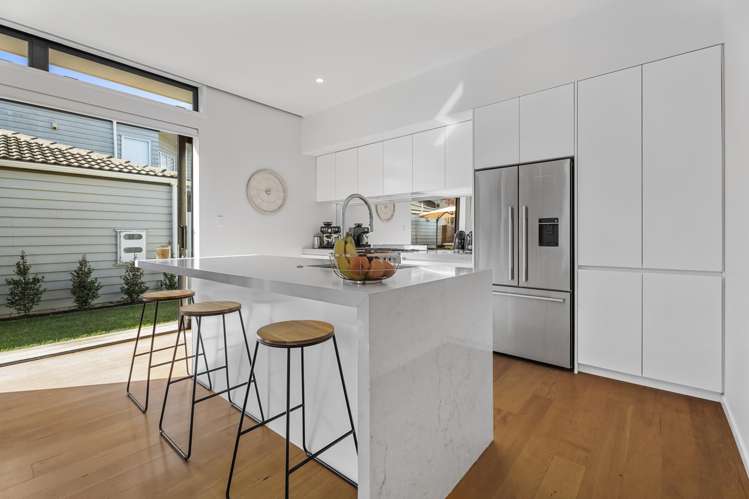 1/21 Foch Avenue Mount Roskill_13