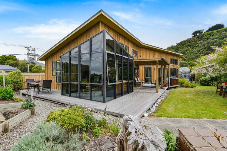 36 Beach Road_0