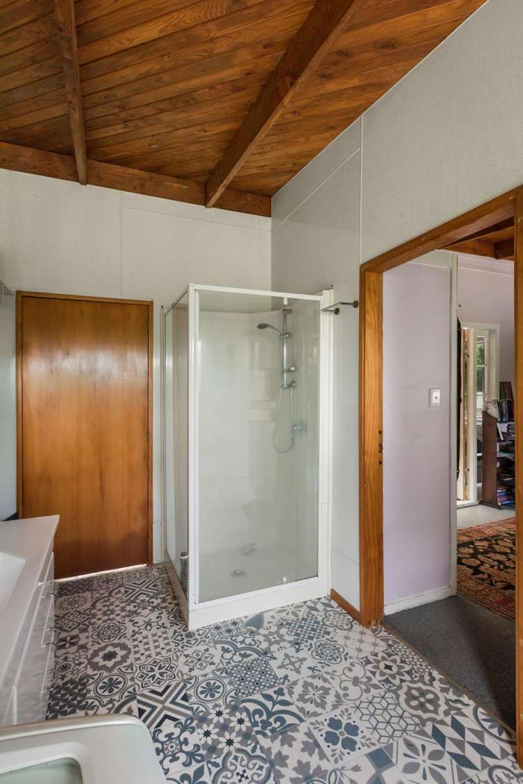 60 Victoria Street Waikino_14