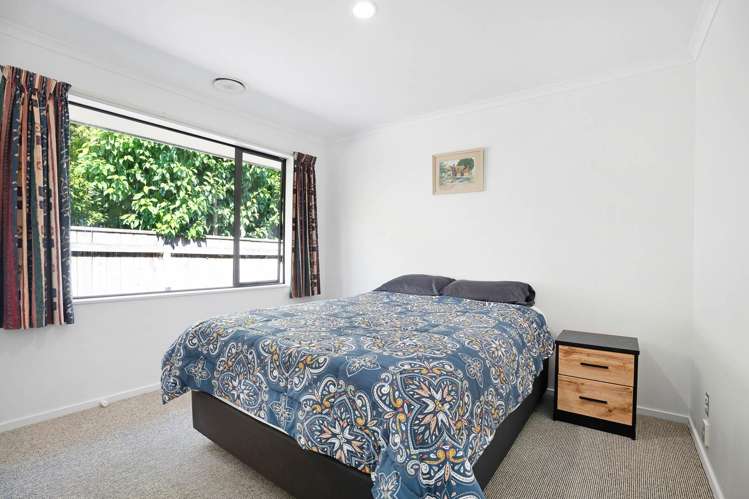 46 Otia Drive Richmond_11