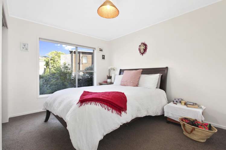 17 Pine Avenue Henderson_8