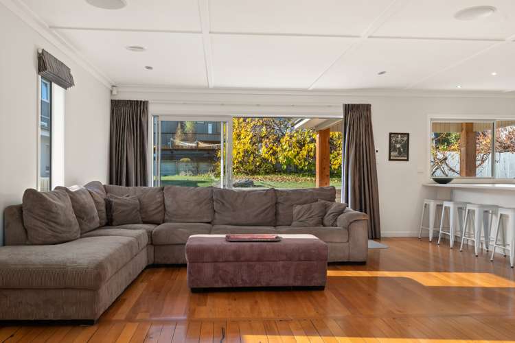 8 Brisbane Street Queenstown_6