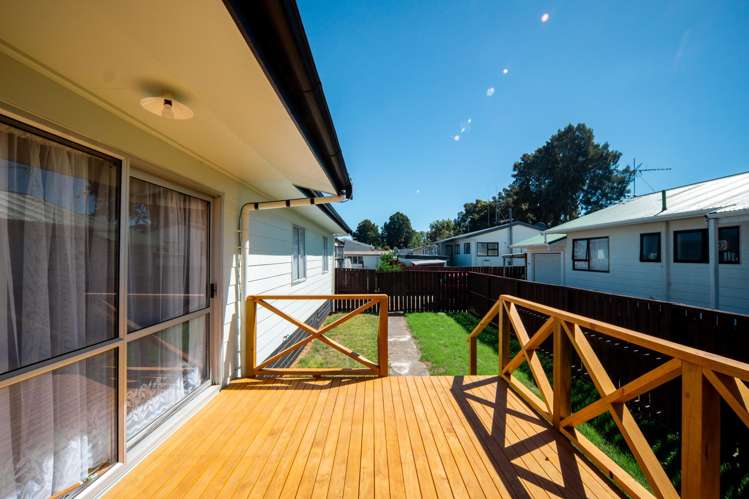 76B Kahikatea Drive Melville_13