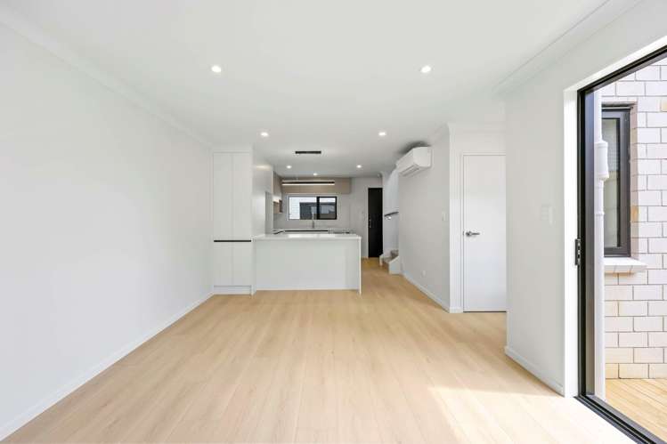 Lot 8-12/71 Royal Road Massey_41