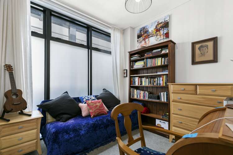 304/11 Jean Caldwell Way Island Bay_7