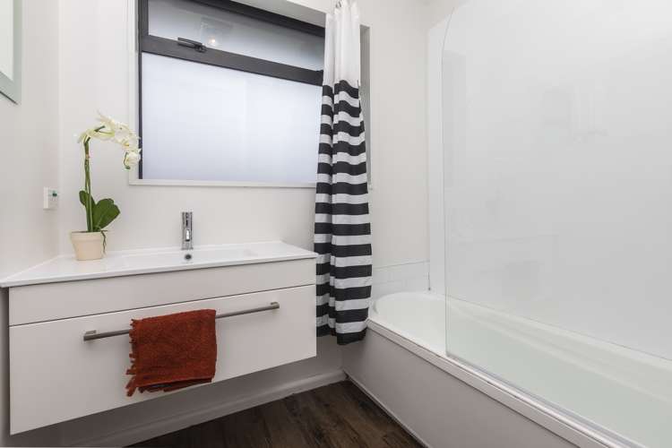 1/1 Greers Road Ilam_15