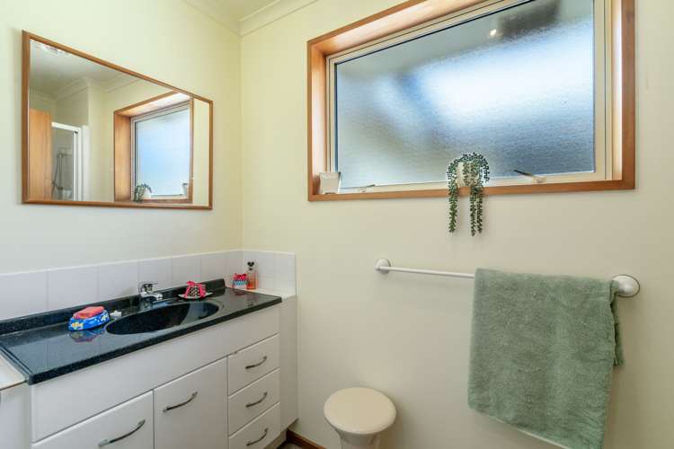 43 Raeburn Avenue Otatara_17