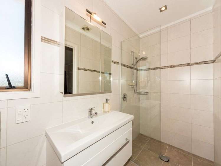 12b Redoubt Road Goodwood Heights_12