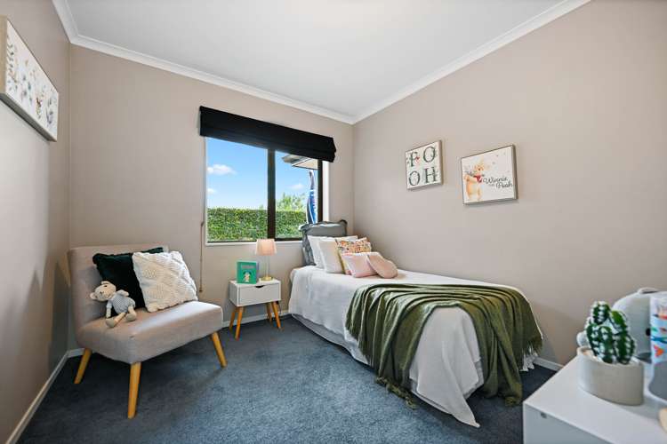 30 Pointon Glade Grandview Heights_17