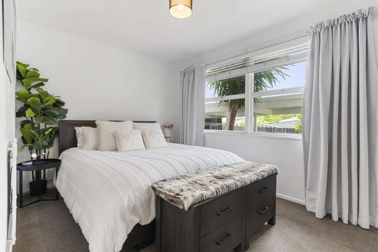 52 Tahi Terrace Glen Eden_21