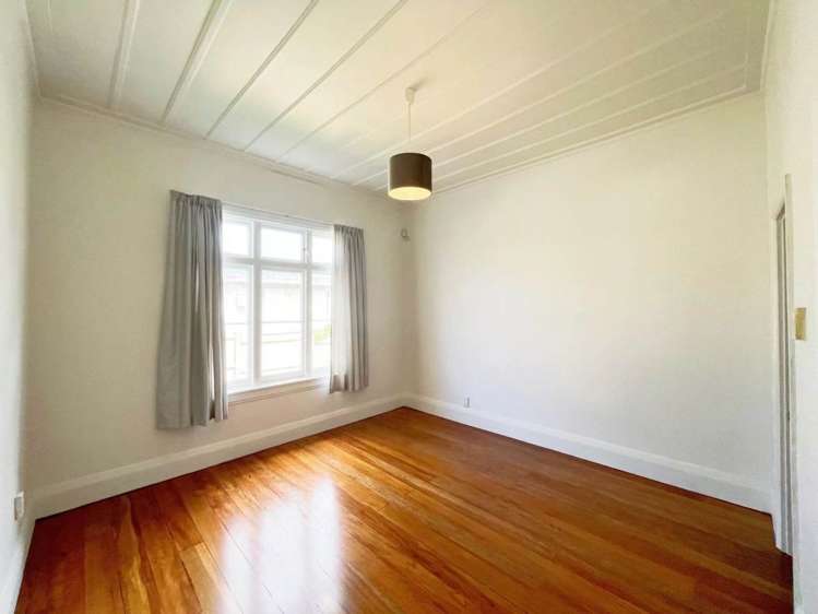 22 Archibald Road Kelston_8