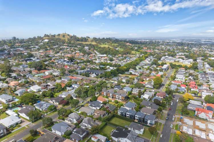 2 Hollywood Avenue Epsom_22