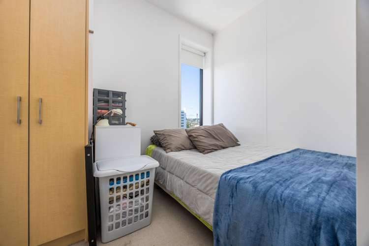 813/17 Putney Way Manukau_4