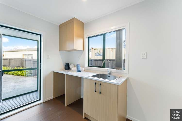 34 Antrim Crescent Otara_19