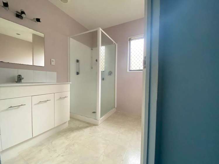 2/11 Harrington Avenue Pukekohe_6