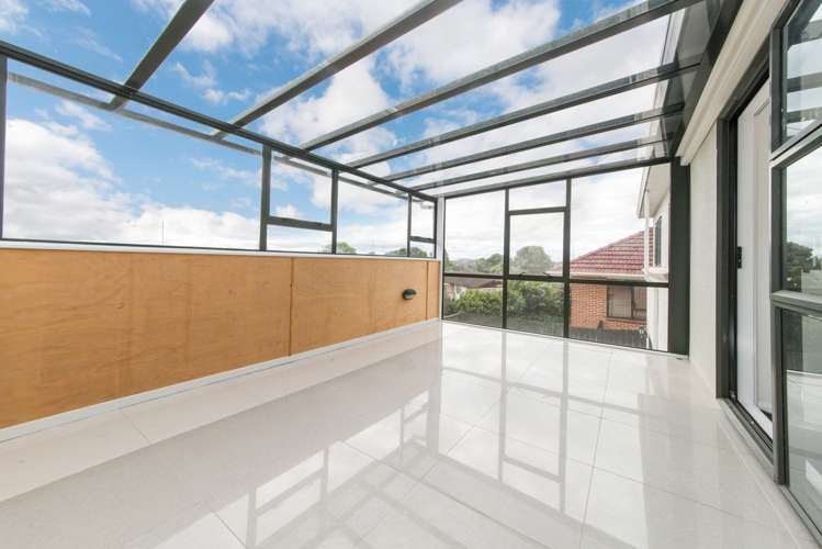 1/8 Benygloe Place Highland Park_13