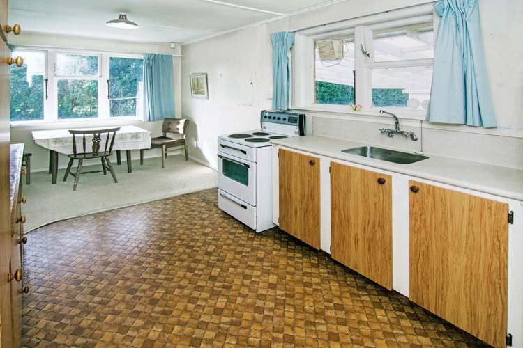 248 High Street North Carterton_5